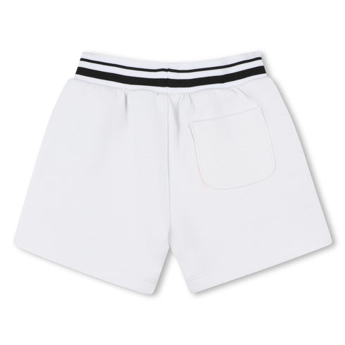 مجموعة كارل لاغرفيلد من القميص والشورت